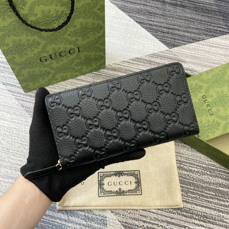 G*u*i wallets & purse